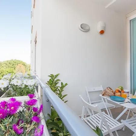 Boutique Domus River Terrace Apartment Rom