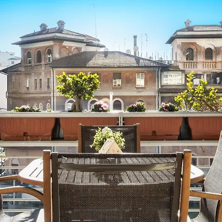 Boutique Domus River Terrace Apartment Rom